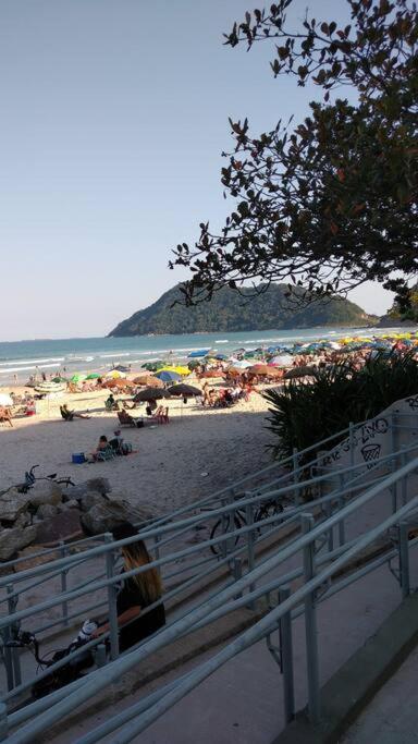Apto Praia Do Tombo Guarujá Exterior foto
